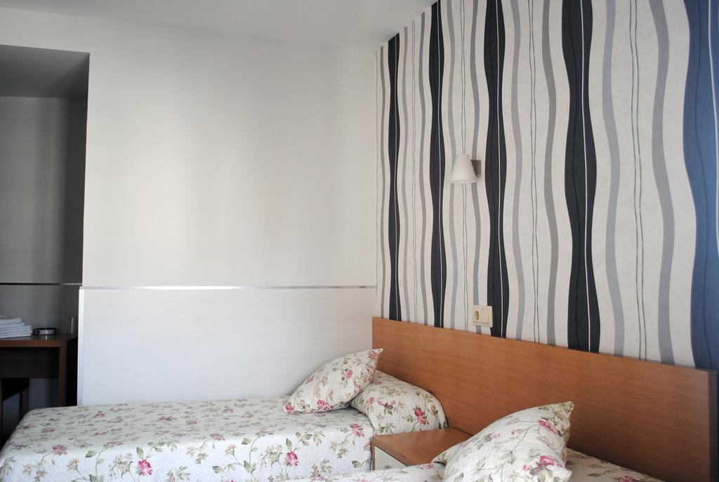 Hostal La Cortijana Logroño Buitenkant foto